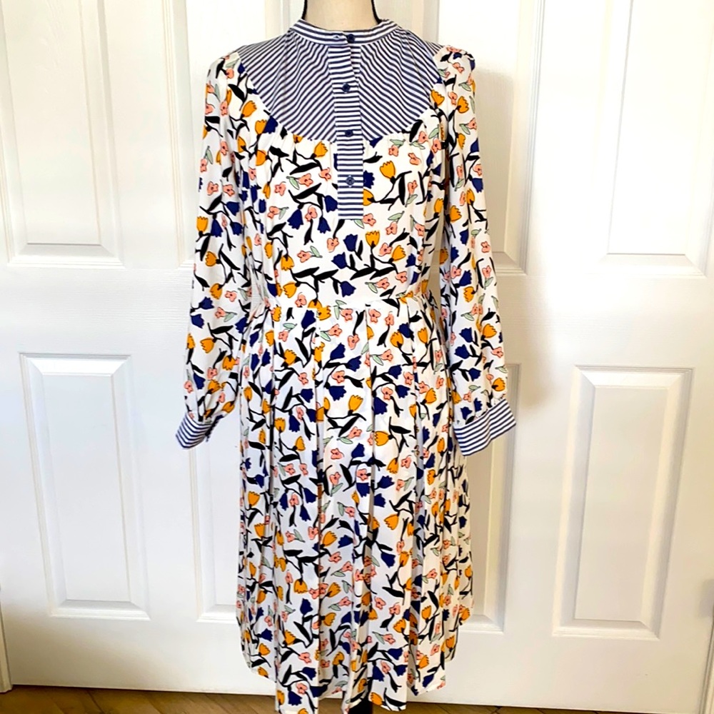 Cute print with stripe and button details